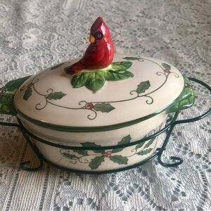 Temp-Tations Festive Cardinal and Holly  Oval Serving Dish. New, never used.NWOT